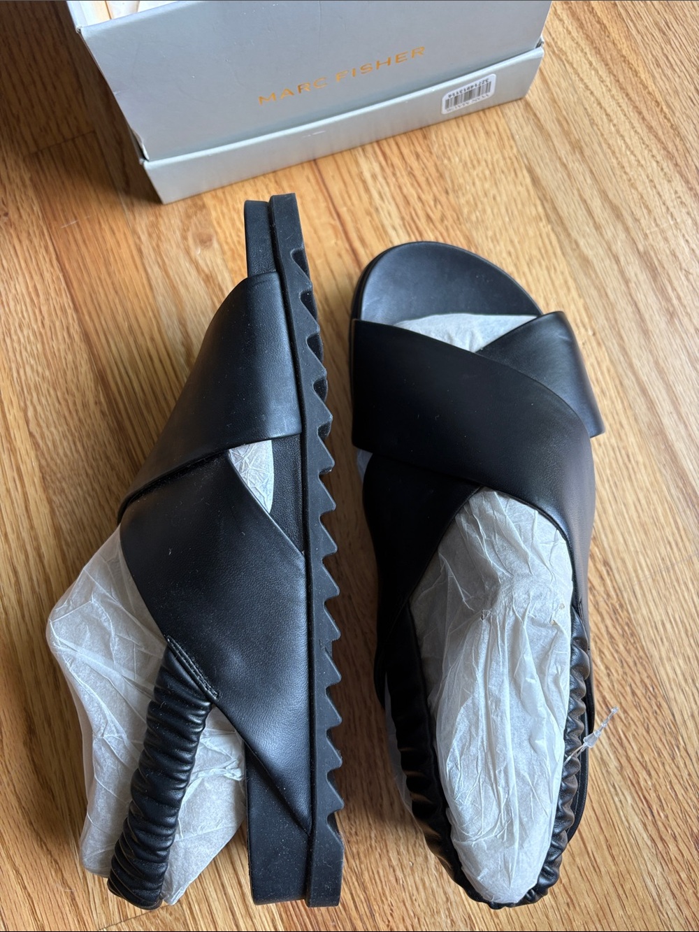 Marc Fisher Black 8.5 Crisscross Slide Sandals